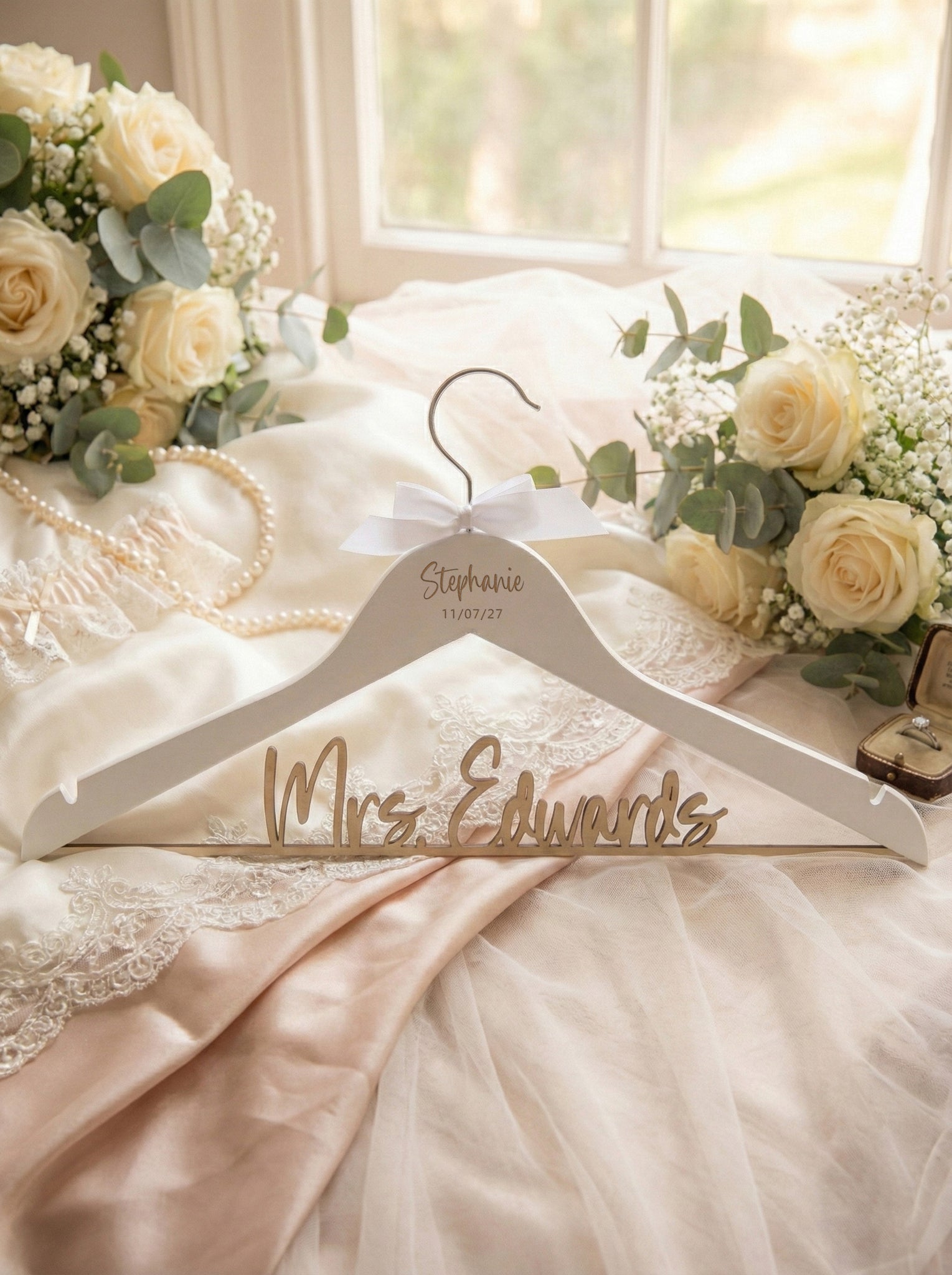 Personalized Bride Hanger for Wedding Dress Elegant Custom Name Deta Bridesmaid Hangers Personalized Bride Hanger for Wedding Dress Elegant Custom Name Deta Bridesmaid Hangers