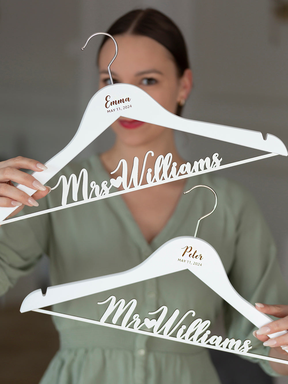 Personalized hanger for outlet bride